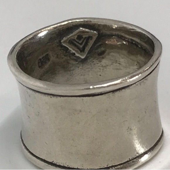Silpada Ring Size 7.5 Cigar Band 925 Sterling GUC - Picture 2 of 4